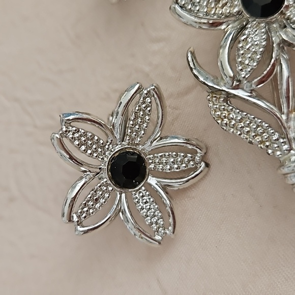 SARAH COV Silver Tone & Black Stone 3 Piece Set - Picture 3 of 7